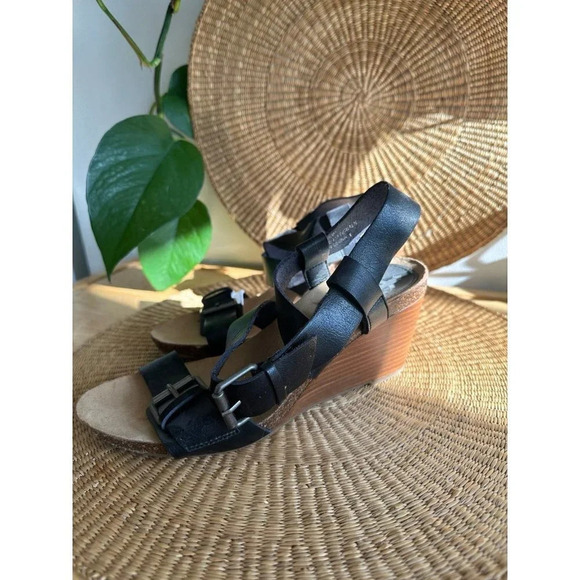 Crown Vintage Women’s size 8m Black Heels - Picture 1 of 9